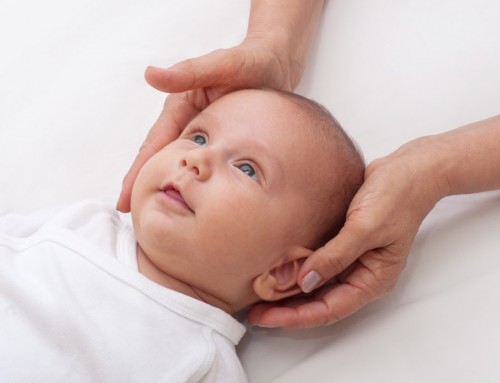 Osteopathie gegen flachen Hinterkopf beim Baby